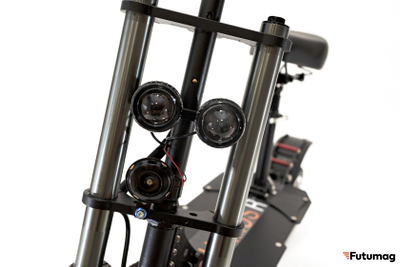 ЭЛЕКТРОСАМОКАТ Currus R11