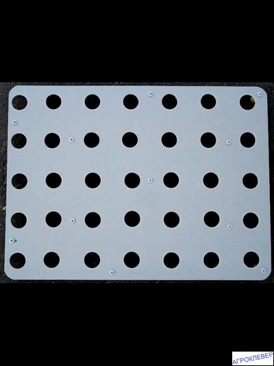 Луковая решётка 53х39 35 отв. д.32