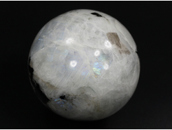 Шар Лунный камень, Турмалин чёрный (шерл), Индия (54 мм, 231 г) №35328