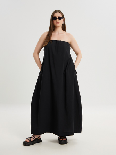 Платье с открытыми плечами