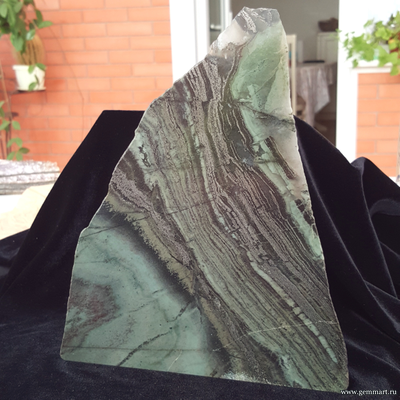 Джеспилит — полированный срез с 2-х сторон 180*220*13мм