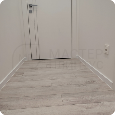 Плинтус ХДФ Dollken Cubu Flex Life XL 80мм Х 2,5 м 1013/5012 Белый