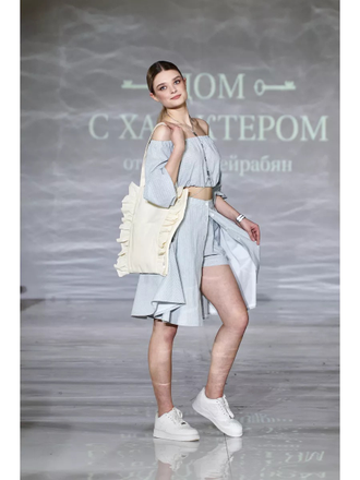 Топ кроп укороченный с длинными рукавами на резинке (голубой)