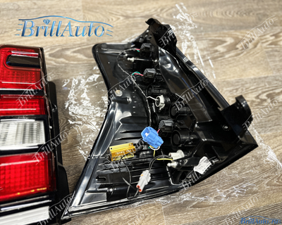 Стопы Toyota Land Cruiser Prado 150 2009-2017 стиль 2018+ с анимацией