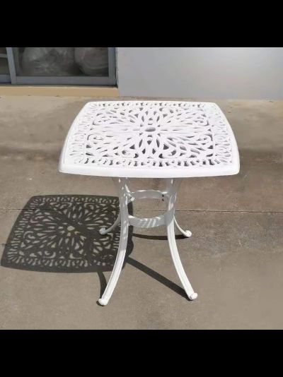 Белый кофейный стол MILAN из литого алюминия