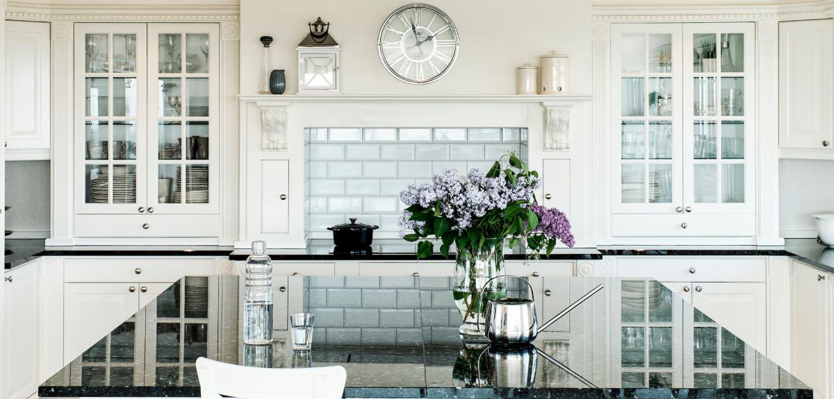 Столешница из гранита с островом