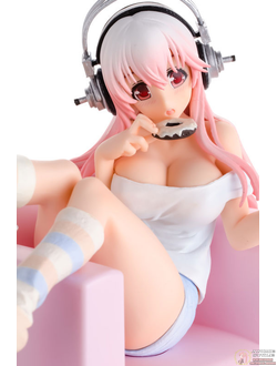 Фигурка Сонико (Sonico Sweets Time ver.)