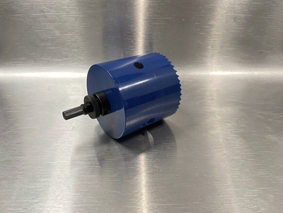 Коронка биметаллическая диаметр 133 мм глубина 100 мм с держателем 11 мм