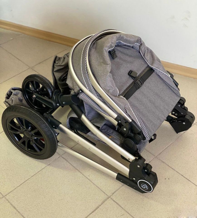 Детская коляска 2 в 1 Luxmom V9 Серый