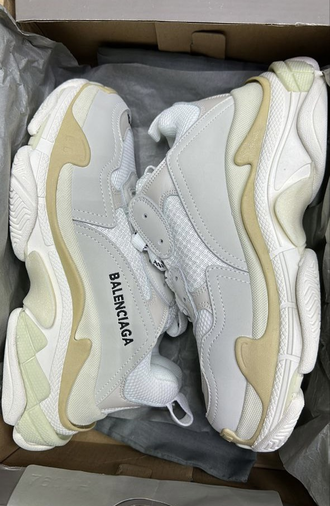 Balenciaga Triple S серые