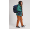 Парень с рюкзаком Burton Annex Pack 2.0