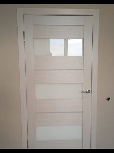 ТУЛЬСКИЕ ДВЕРИ. НЕАПОЛЬ 601. ДУБ ЖЕМЧУЖНЫЙ/ СТЕКЛО LACOBEL БЕЛЫЙ ЛАК