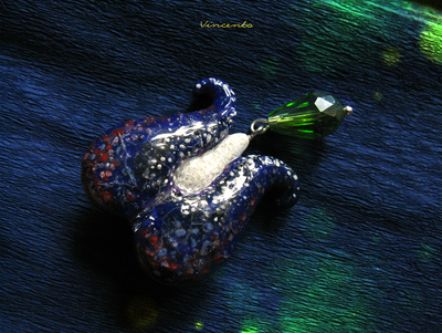 Цветок с Планеты Сокровищ. Брошь-цветок в авангардном стиле