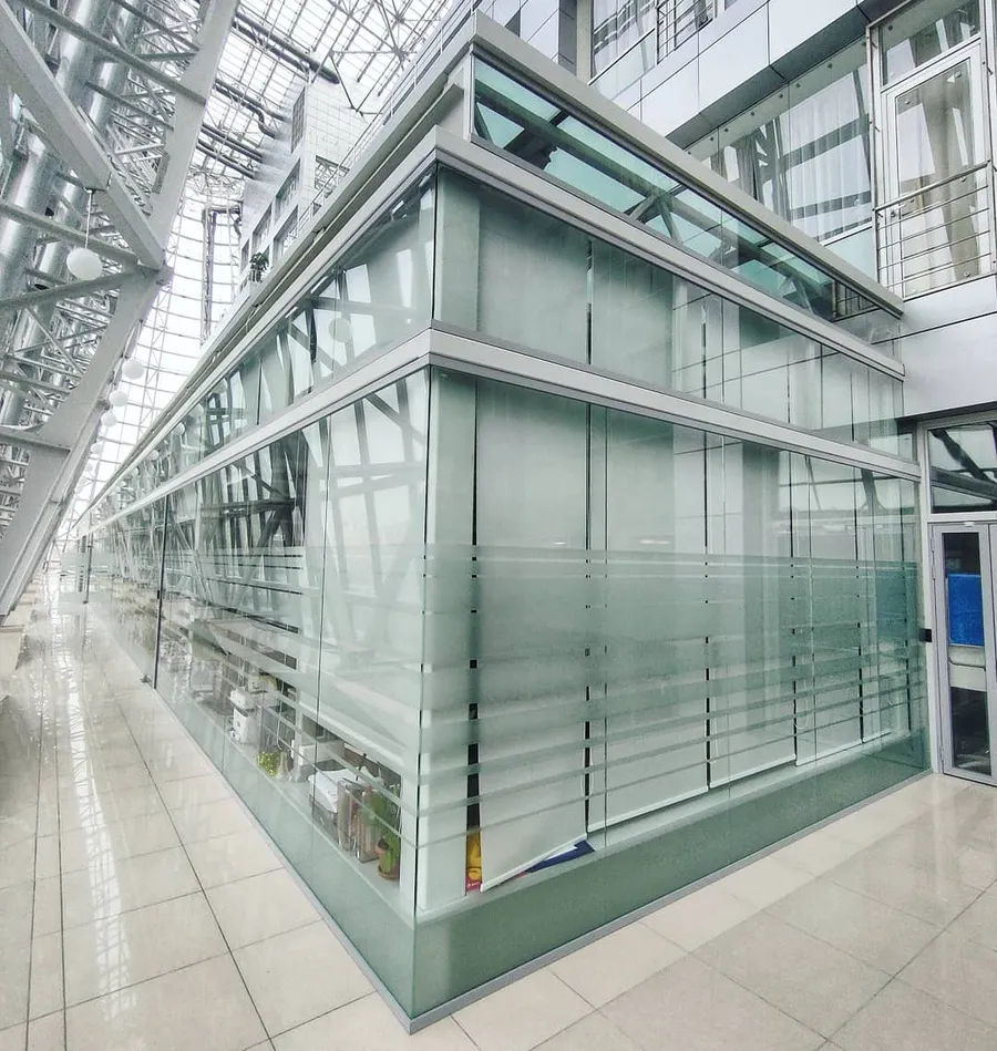 Остекление дома правительства МО