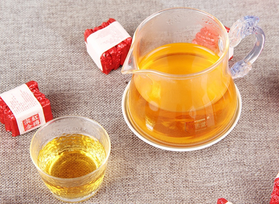 Лот 220, Кирпич из красного золота Юньнан, ДяньХун, 100 гр