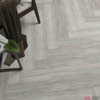 Кварцвиниловая плитка Fine Flex Light Дуб Алибекский FX-131A 42 класс толщина 2.0 мм клеевая 3.3 м2