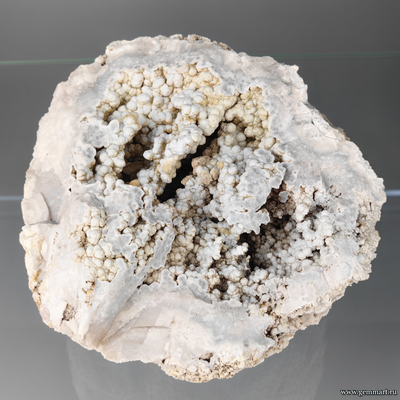 Агат, халцедон, почки в пустоте конкреции. Россия. 120*110*60мм