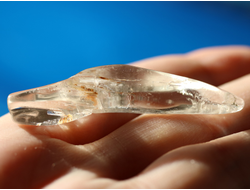 Кунцит, галтовка