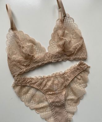 Gigi beige lace