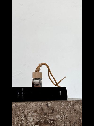 Дуб и вермут: древесный аромат с травяными нотками