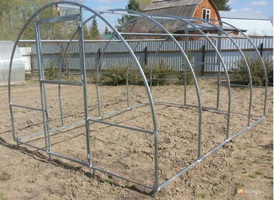 Каркас теплицы «Дачница Усиленная» 3*10 м.