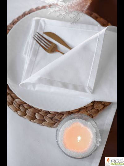 Текстильная салфетка для ресторана 45*45см, белая, евроуголок, без рисунка