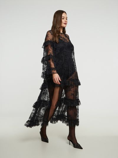 Платье из кружева