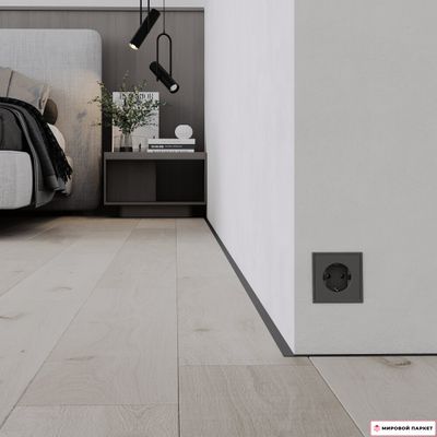 Микроплинтус Ликорн Чёрный С-05.25.3L