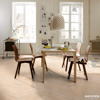 Паркетная доска PS 500 Meister Дуб гармония Сливочно-белый 8815 в интерьере