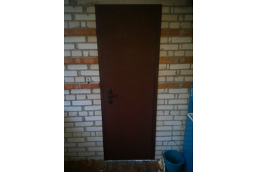 дверь на дачу утеплённая 