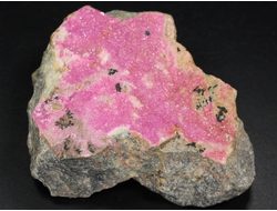 Кобальтокальцит, кристаллы на породе, Марокко (87*69*25 мм, 234 г) №28622