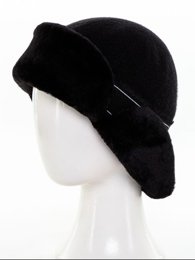 Зимняя шляпка с отворотом Марта