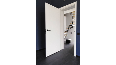 БЕЛЫЕ МЕЖКОМНАТНЫЕ ДВЕРИ