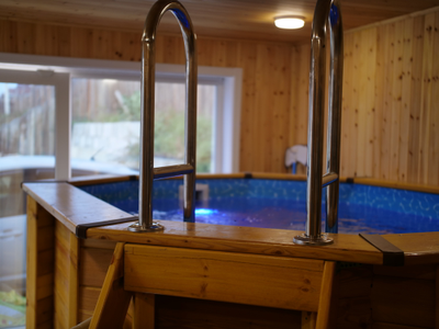 Деревянный бассейн (купель) овальный 2,8 х 2,0 м глубина 120 см