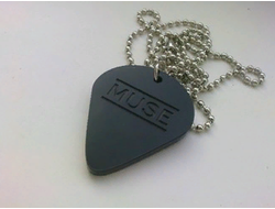 Кулон "Muse" в форма медиатора