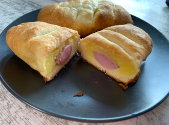 Пирожки с картошкой и сосиской