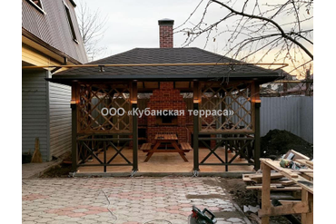 Беседка деревянная 5*5 м с ограждениями ДПК