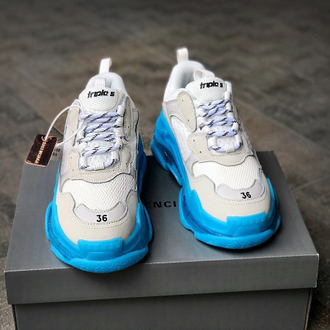 Кроссовки Balenciaga Triple S белые с голубой подошвой в Ульяновске