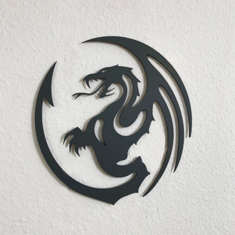 Деревянное настенное панно "Дракон со стрелой"