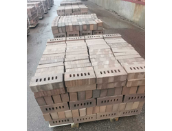 Кирпич рядовой полнотелый М150 с тех.пустотами 13%, Эталон 250х120х65 мм