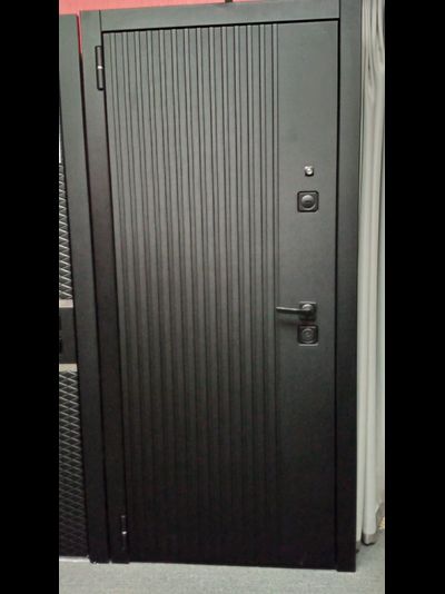 ЛАЙНДОР. ЭКСТРА  УЛЬТРА 117 мм (ТРЕХКОНТУРНАЯ). ЧЕРНЫЙ КВАРЦ/ БЕЛЫЙ МАТОВЫЙ