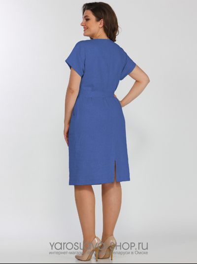 Летнее платье прямого силуэта синего цвета на пуговицах