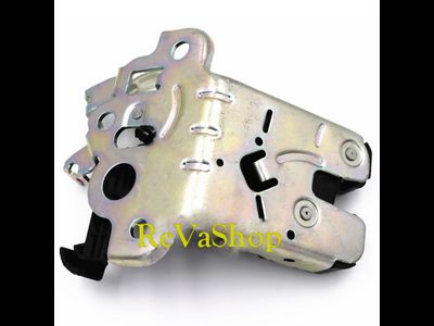 Замок  двери багажника Volkswagen VW Passat B7 Jetta