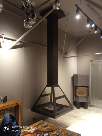 Подвесной камин из стекла и металла FLY