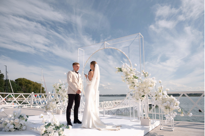 Арка для выездной церемонии "Lux"