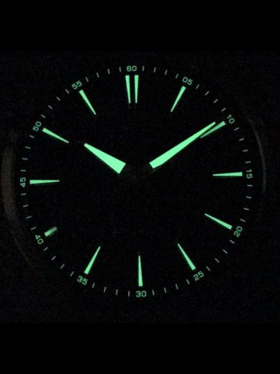 Настенные часы Rhythm CMG540NR02