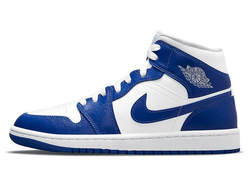 бело-синие женские кроссовки Nike Air Jordan 1 Womens Mid 'Kentucky Blue' BQ6472-104