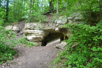 Экскурсия на теплоходе до Кольцовских пещер