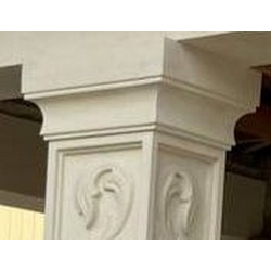 Капитель верхняя, с узором