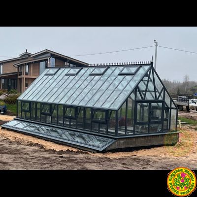 Базовая комплектация теплицы в английском стиле с холлом из стекала и алюминия ИМПЕРИАЛ размером 4000 х 10000 мм